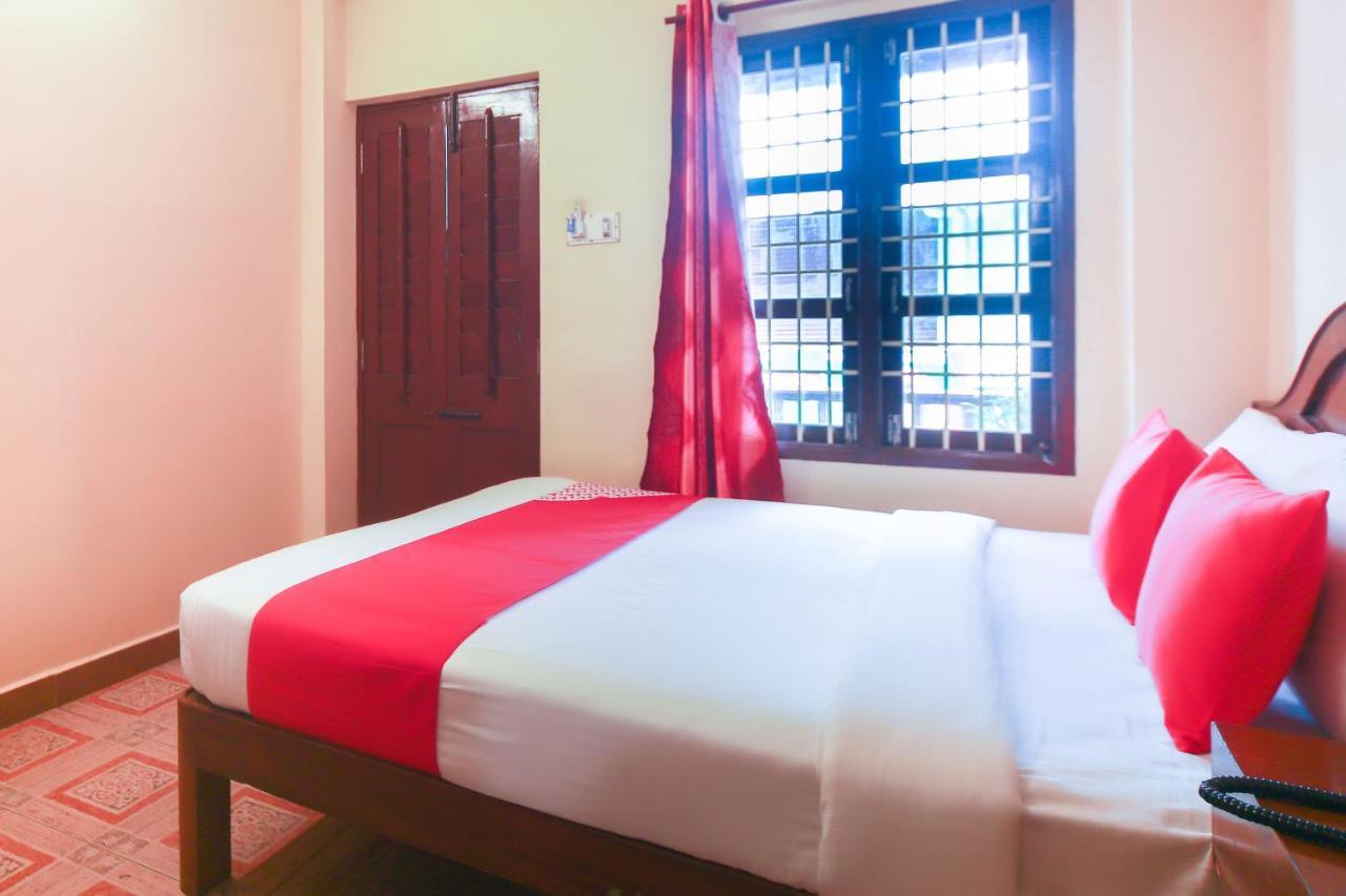 Oyo 23098 Ushama Heritage Guest House Pondicherry Exterior photo